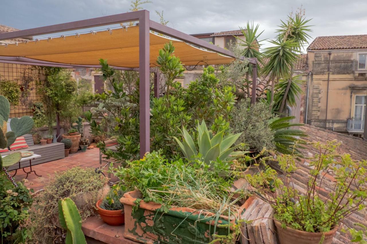 Tre Vie Apartment Con Terrazzo Giardino Pensile CTA Exterior foto